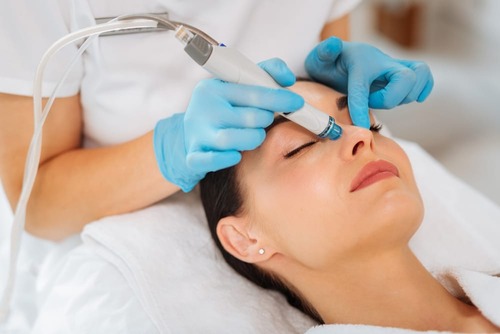 Ejollify.com - Different Types of Facials - Hydrafacial