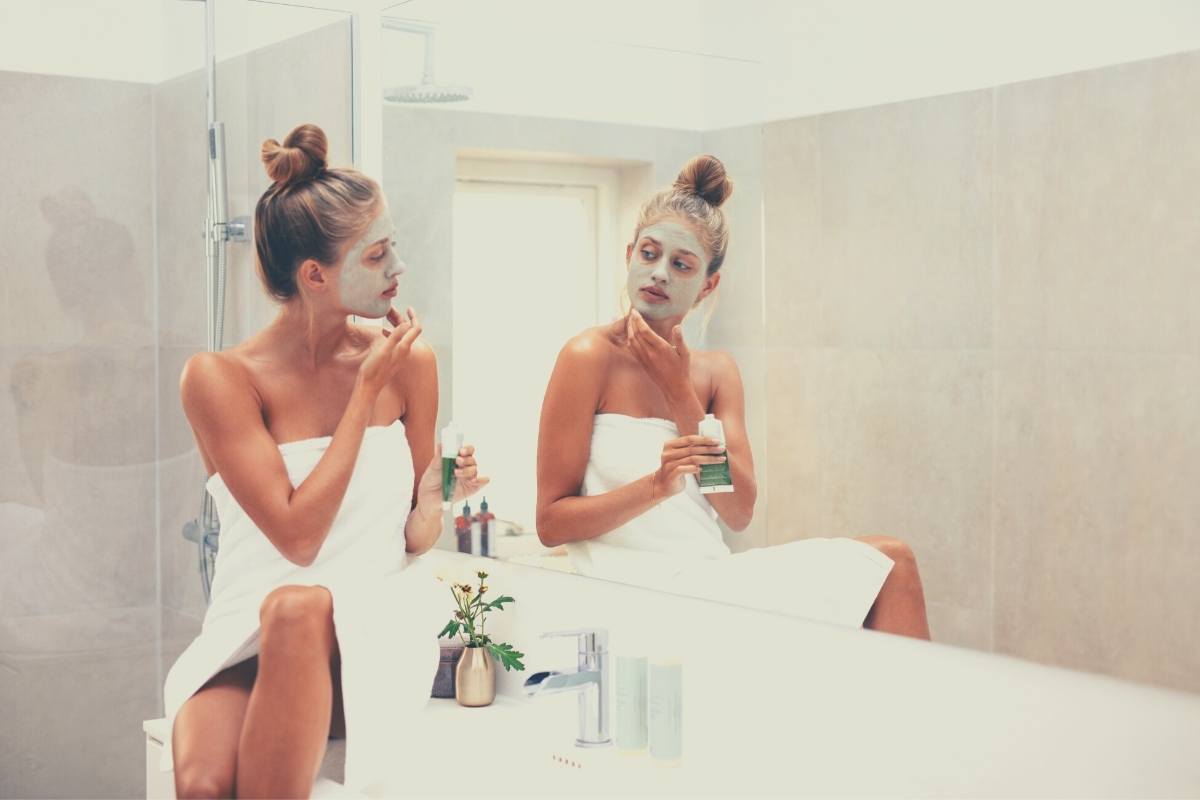 How to give yourself a facial at home