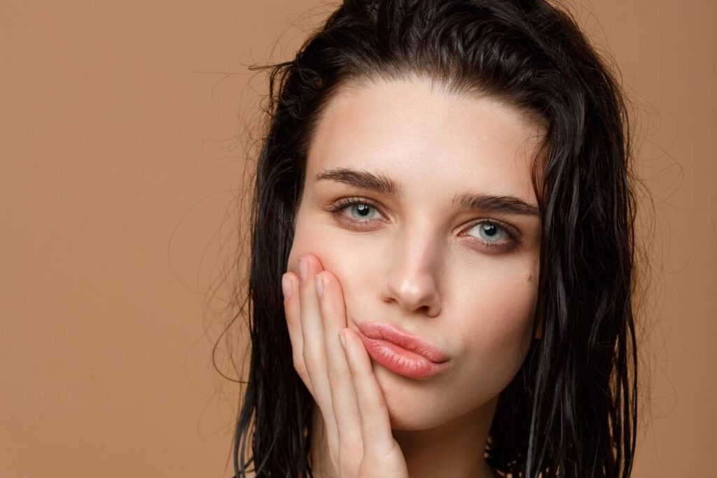 How to wear makeup while using retinol
